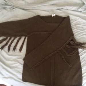 ‼️Boho “Others Follow” Fringed Sweater 3/$12‼️